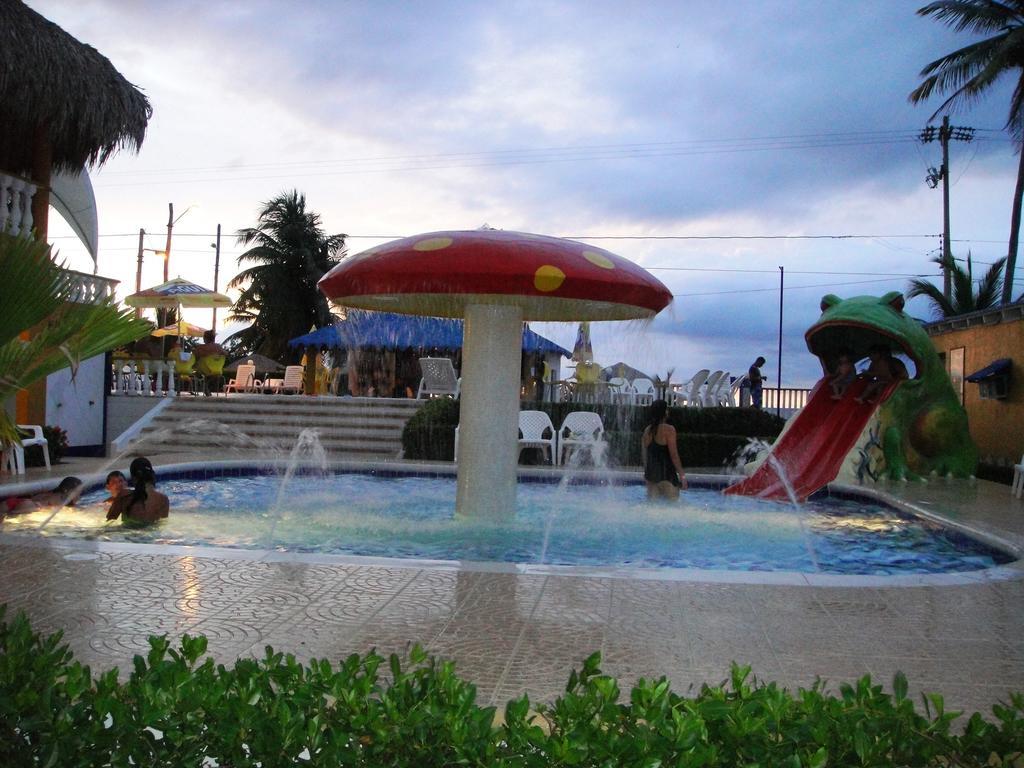 Hotel La Fragata Covenas Bagian luar foto