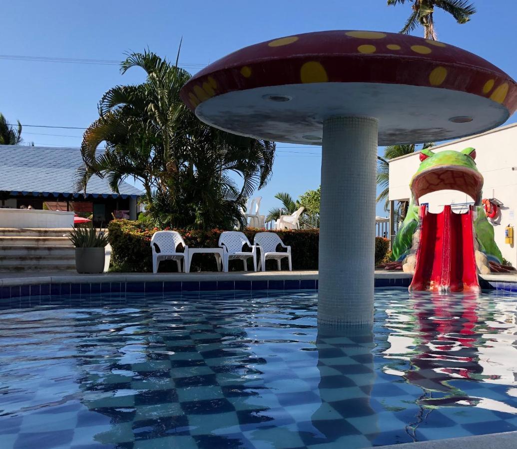 Hotel La Fragata Covenas Bagian luar foto