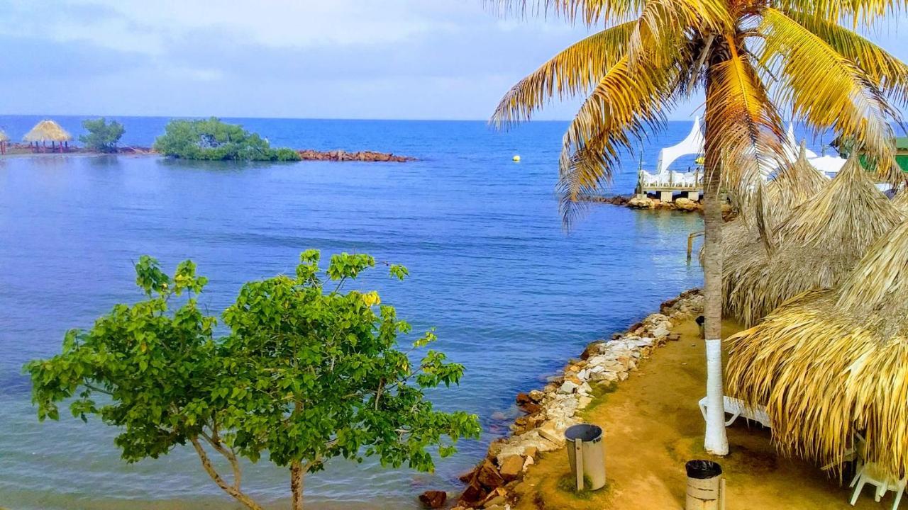 Hotel La Fragata Covenas Bagian luar foto